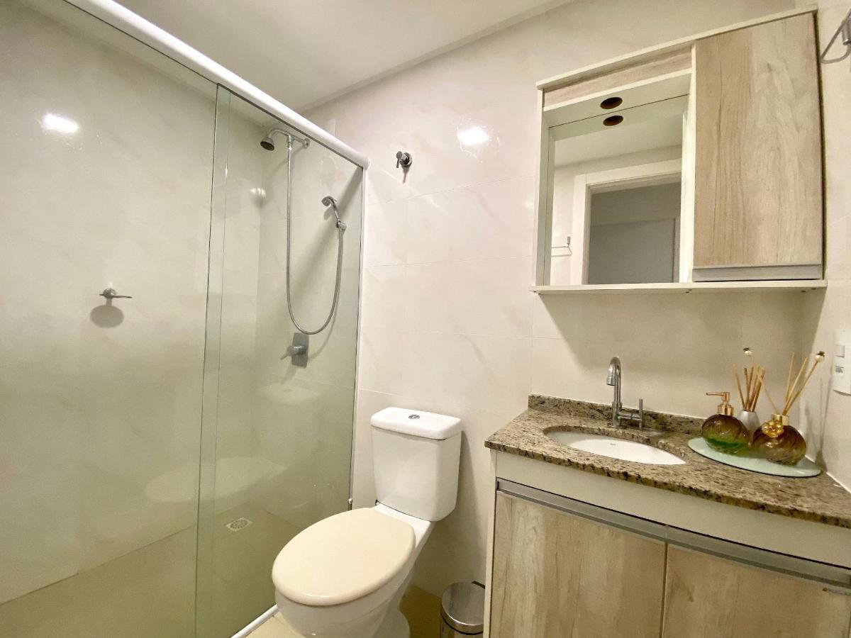 Confortavel Apartamento Em Condominio Com Piscina Бомбиньяс Экстерьер фото