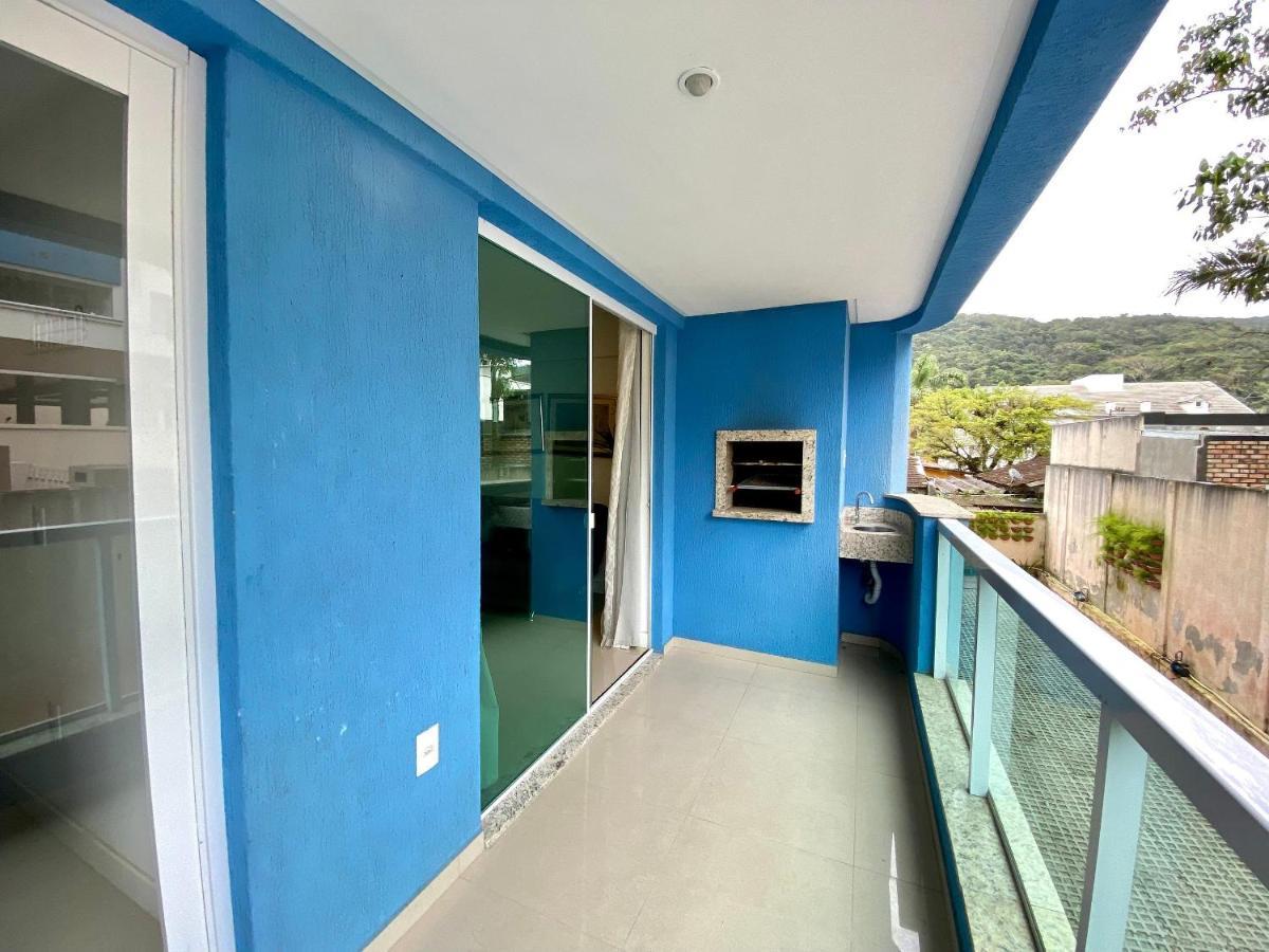 Confortavel Apartamento Em Condominio Com Piscina Бомбиньяс Экстерьер фото